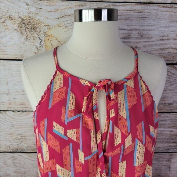 Everly Geometric keyhole Scalloped‎ Swing Dress Medium - Picture 2 of 8